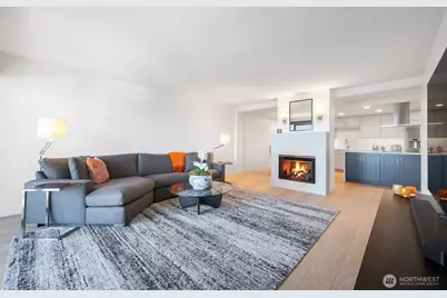 100 Ward Street #303, Seattle, WA 98109 - Photo 5