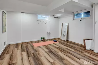 1518 4th Avenue N, Seattle, WA 98109 - Photo 21