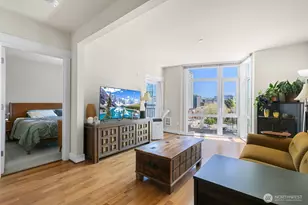 699 John St, Seattle, WA 98109 - Photo 9