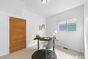 905 E Maple St, Bellingham, WA 98225 - Photo 11