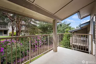 7639 SE 29th St, Mercer Island, WA 98040 - Photo 23