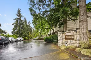 7639 SE 29th St, Issaquah, WA 98029 - Photo 1