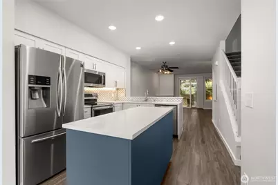 16125 Juanita Woodinville Way NE NE #2103, Bothell, WA 98011 - Photo 13