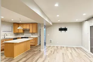 11006 83 Ave NE, Kirkland, WA 98034 - Photo 3