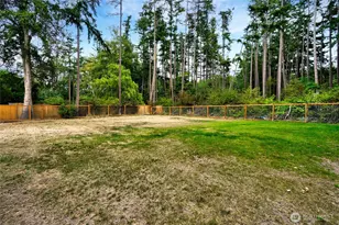 1808 Wellington Dr, Oak Harbor, WA 98277 - Photo 17