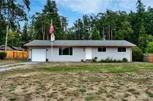 1808 Wellington Dr, Oak Harbor, WA 98277 - Photo 1