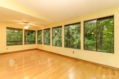 4917 145th Avenue SE, Bellevue, WA 98006 - Photo 7
