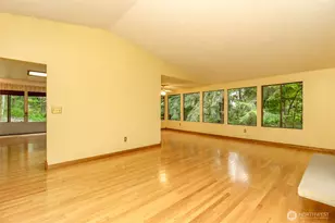 4917 145th Ave SE, Bellevue, WA 98006 - Photo 5
