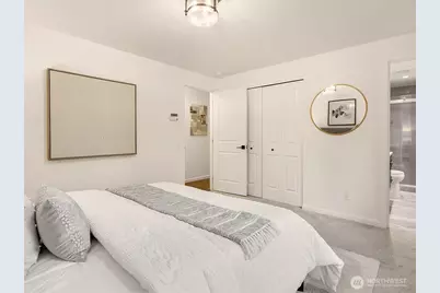 12510 SE 48th Place, Bellevue, WA 98006 - Photo 7
