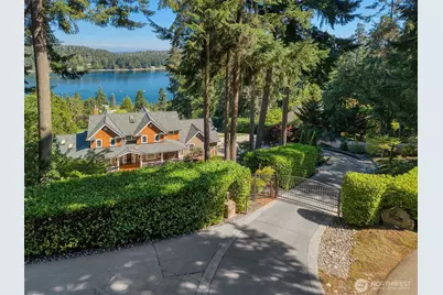 3696 Lavender Lane NE, Bainbridge Island, WA 98110 - Photo 1