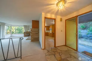 19526 53rd Ave NE, Lake Forest Park, WA 98155 - Photo 5