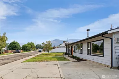 1312 Poe Street, Wenatchee, WA 98801 - Photo 5