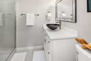 11500 NE 128th St, Kirkland, WA 98034 - Photo 13