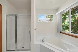 7530 NE 204th Pl, Kenmore, WA 98028 - Photo 25