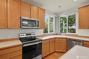 7530 NE 204th Pl, Kenmore, WA 98028 - Photo 13