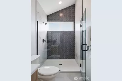 5718 NE 65th Street, Seattle, WA 98115 - Photo 17