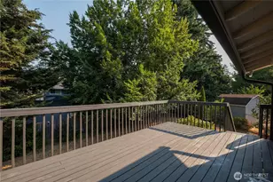 16317 127th Pl SE, Renton, WA 98058 - Photo 33