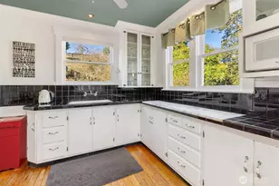 4015 SW Hudson St, Seattle, WA 98116 - Photo 5