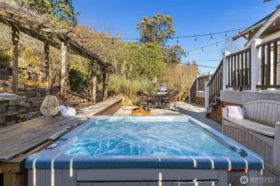 4015 SW Hudson Street, Seattle, WA 98116 - Photo 9