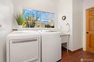 4015 SW Hudson St, Seattle, WA 98116 - Photo 33