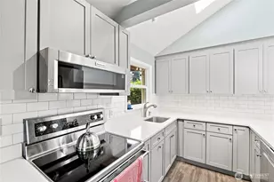 5920 39th Ave SW, Seattle, WA 98136 - Photo 11