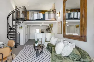425 Vine St, Seattle, WA 98121 - Photo 11