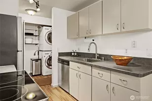 10501 8th Ave NE, Seattle, WA 98125 - Photo 13