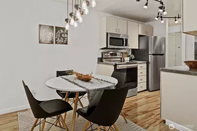 10501 8th Avenue NE #406, Seattle, WA 98125 - Photo 7