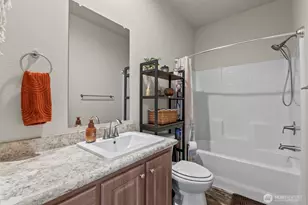 12813 Ridge Cir E, Bonney Lake, WA 98391 - Photo 27