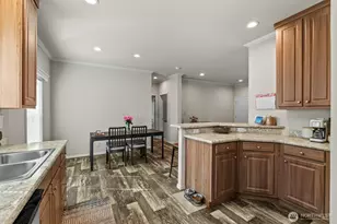 12813 Ridge Cir E, Bonney Lake, WA 98391 - Photo 15