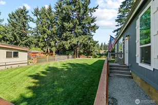 12813 Ridge Cir E, Bonney Lake, WA 98391 - Photo 31
