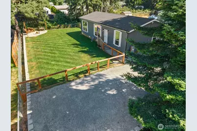 12813 Ridge Cir E, Bonney Lake, WA 98391 - Photo 3