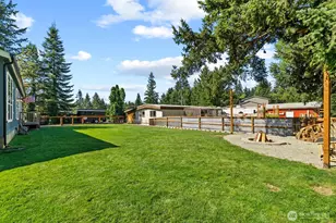 12813 Ridge Cir E, Bonney Lake, WA 98391 - Photo 35
