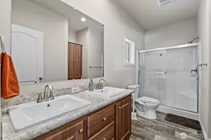 12813 Ridge Cir E, Bonney Lake, WA 98391 - Photo 21