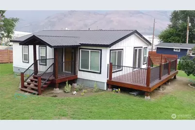 105 14th Ave, Oroville, WA 98844 - Photo 1