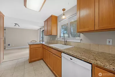 5628 95th Street NE, Marysville, WA 98270 - Photo 9