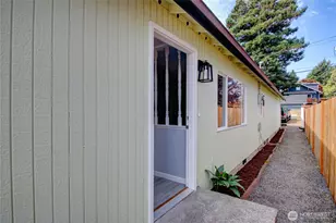 2524 Walnut St, Everett, WA 98201 - Photo 1