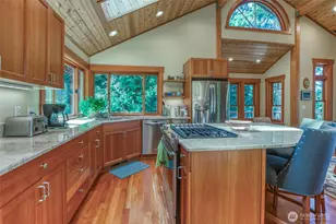 2101 Dolphin Bay Rd, Orcas Island, WA 98280 - Photo 21