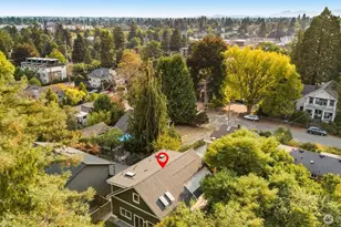 10530 Ashworth Ave N, Seattle, WA 98133 - Photo 33