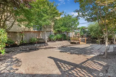 1825 Redmond Place NE, Renton, WA 98056 - Photo 31