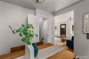 10530 Ashworth Ave N, Seattle, WA 98133 - Photo 7