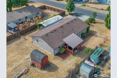 303 Olympia Street E, Rainier, WA 98576 - Photo 27