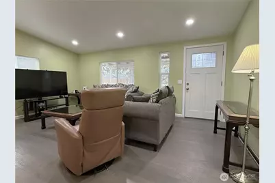 8329 19th Avenue Ct E #14, Tacoma, WA 98404 - Photo 5