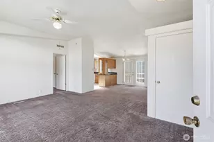 627 Andrew Dr, Burlington, WA 98233 - Photo 5