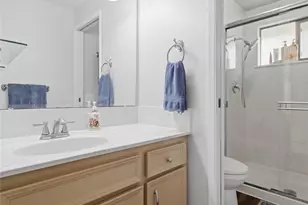 2012 Lincoln Circle Circle SE, Renton, WA 98055 - Photo 17