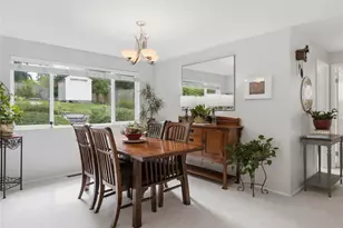 2012 Lincoln Circle Circle SE, Renton, WA 98055 - Photo 9