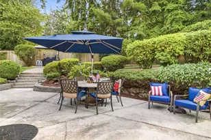 2012 Lincoln Circle Circle SE, Renton, WA 98055 - Photo 27