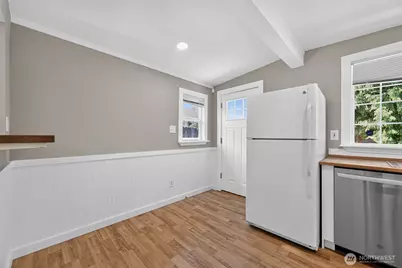 7768 14th Avenue SW, Seattle, WA 98106 - Photo 11