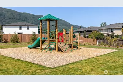 587 SE 12th Place #22, North Bend, WA 98045 - Photo 31