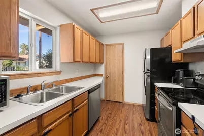2211 Washington Street, Shelton, WA 98584 - Photo 7